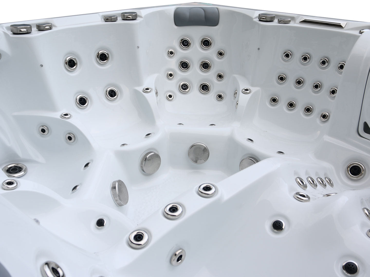 Outdoor Whirlpool Infinitas MB600 - 6 persons - 113 jets